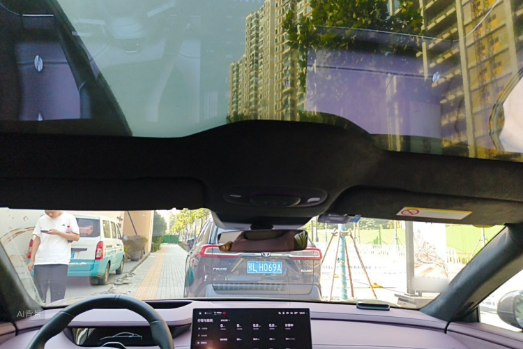 MI SU7 2024 imagen de coche #20