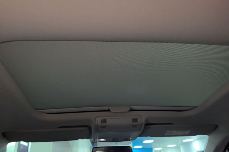 Volkswagen Polo 2020 car image #18