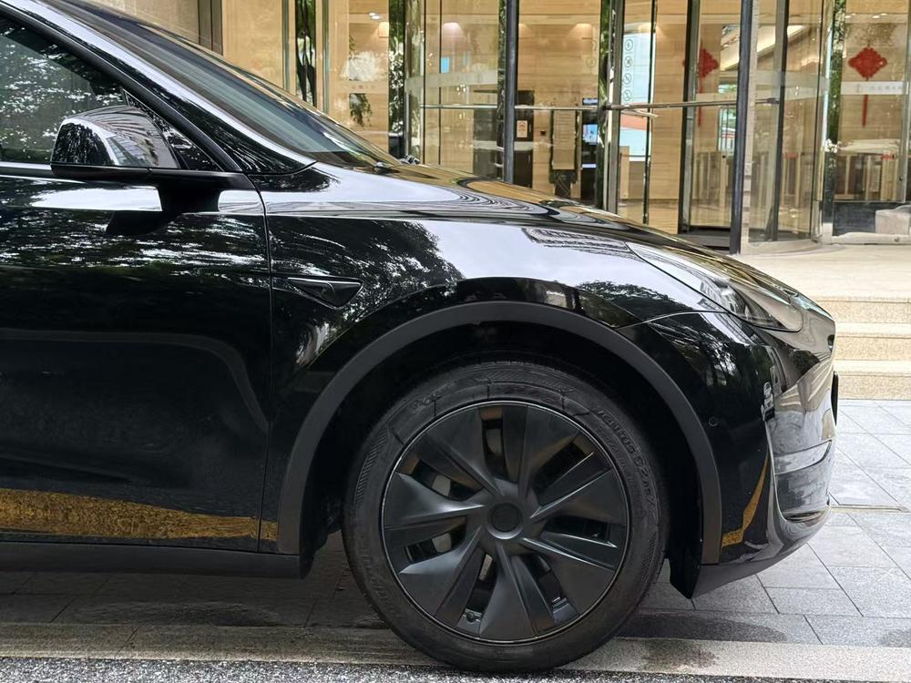 Tesla Model Y 2023 #7 Tesla Model Y 2023 car image #7
