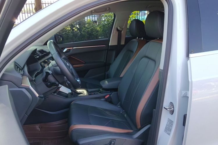 Audi Q3 2020 immagine di auto #19