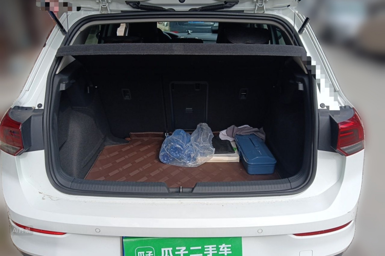 Volkswagen Golf 2021 car image #21