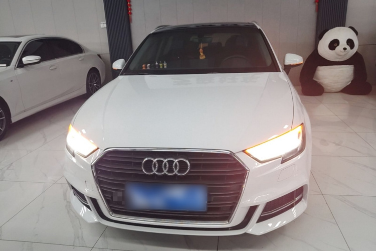 Audi A3 2019 #3 Audi A3 2019 car image #3
