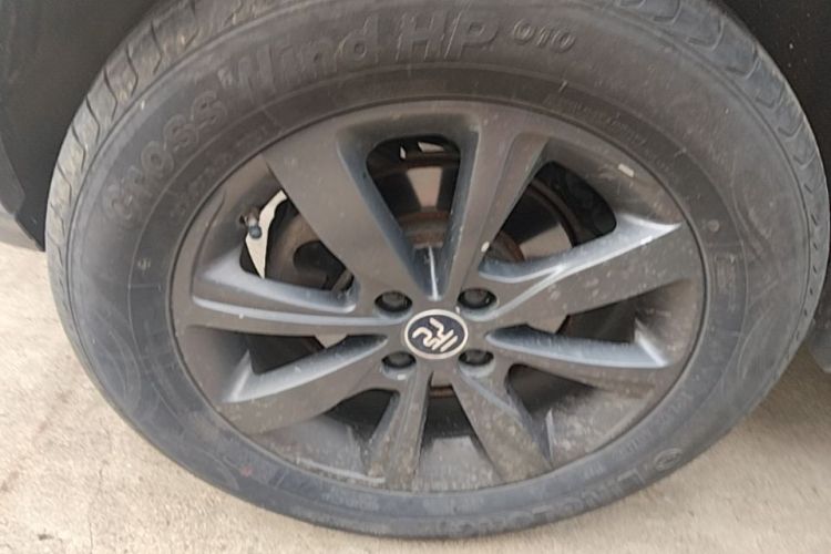 BYD Yuan New Energy 2020 immagine di auto #10