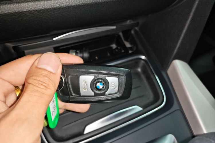 BMW 3 Series 2015 #14 BMW 3 Series 2015 car image #14