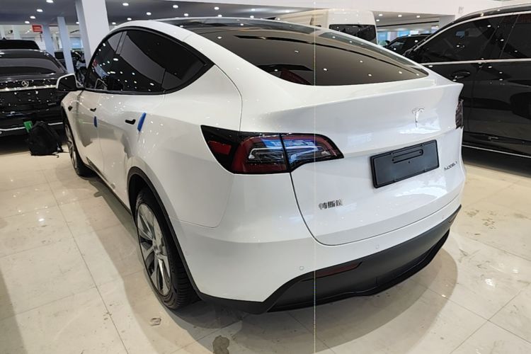 Tesla Model Y 2022 #5 Tesla Model Y 2022 immagine di auto #5