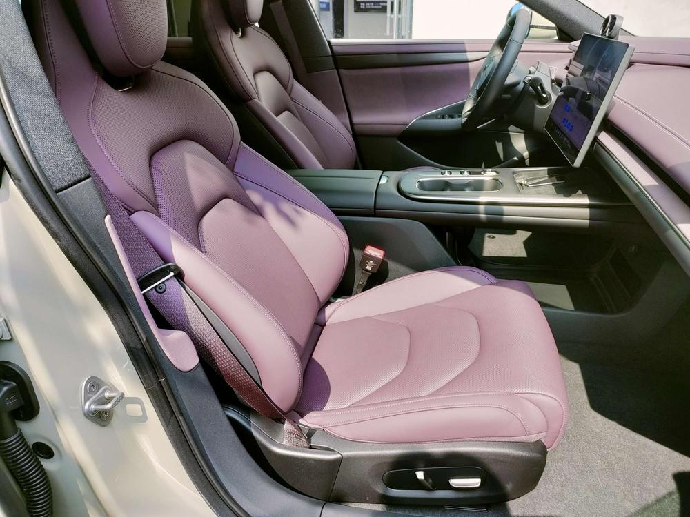 2025 car image #25