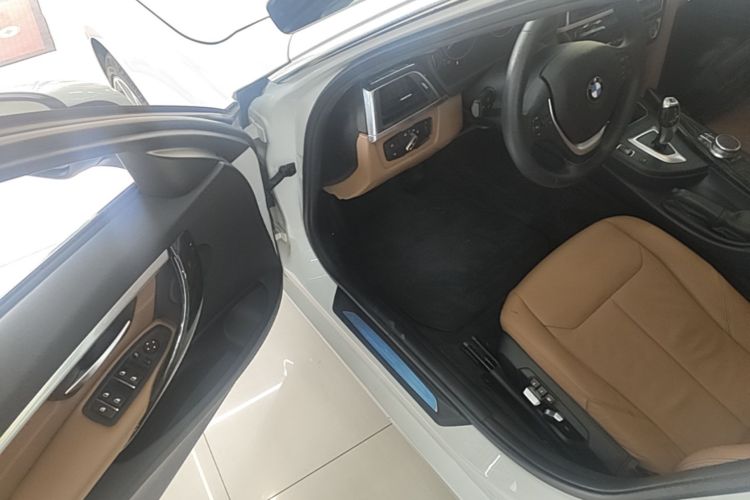 BMW 3 Series 2017 #16 BMW 3 Series 2017 immagine di auto #16