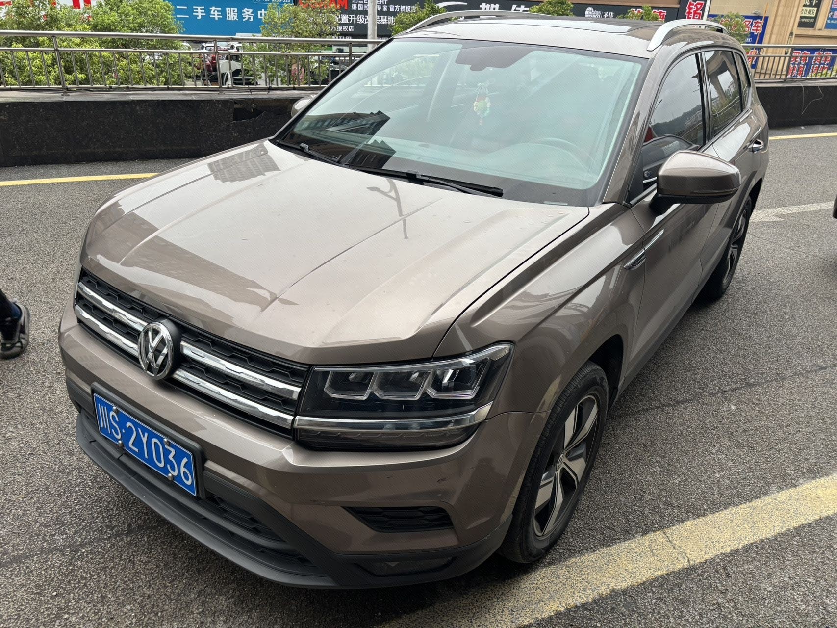 2019 immagine di auto 