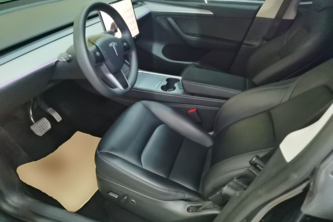 Tesla Model Y 2024 #7 Tesla Model Y 2024 car image #7