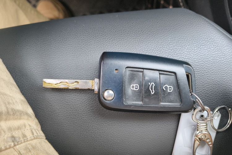Volkswagen Tharu 2021 #10 Volkswagen Tharu 2021 immagine di auto #10