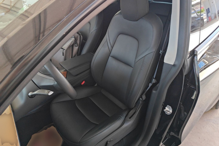 Tesla Model Y 2021 #19 Tesla Model Y 2021 car image #19