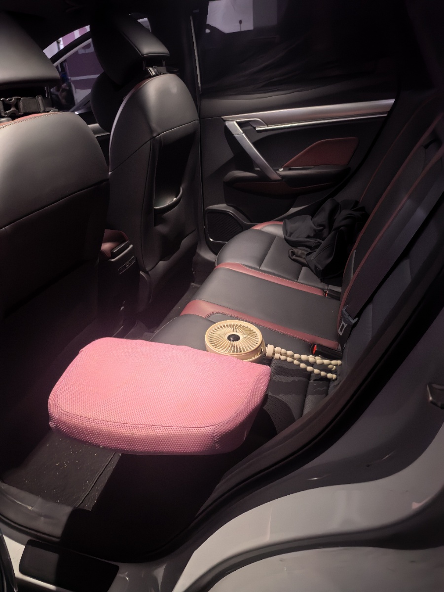 GEELY Coolray 2021 #4 GEELY Coolray 2021 car image #4