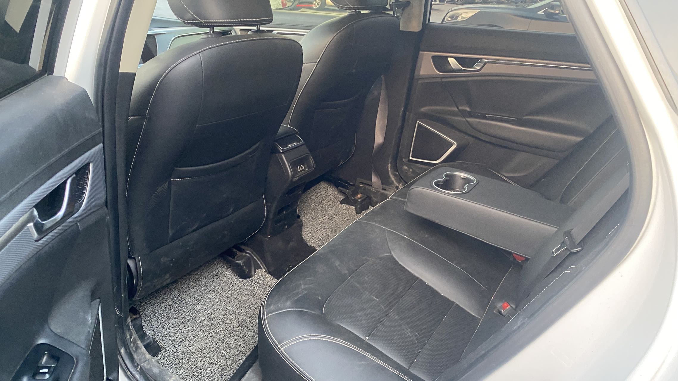 GEELY Emgrand GS 2018 صورة سيارة #5