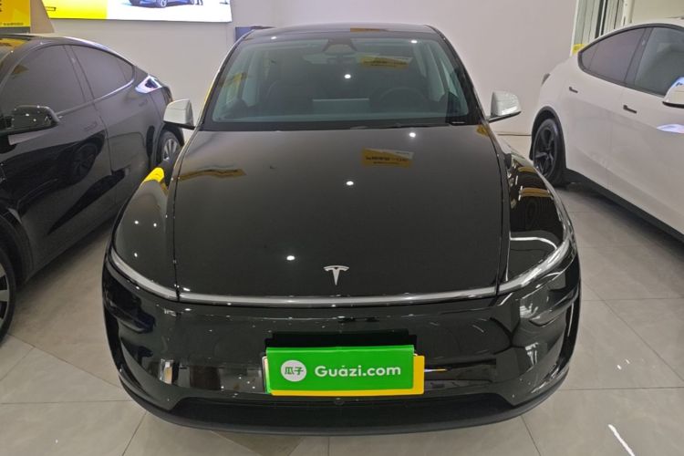 Tesla Model Y 2025 #3 Tesla Model Y 2025 car image #3