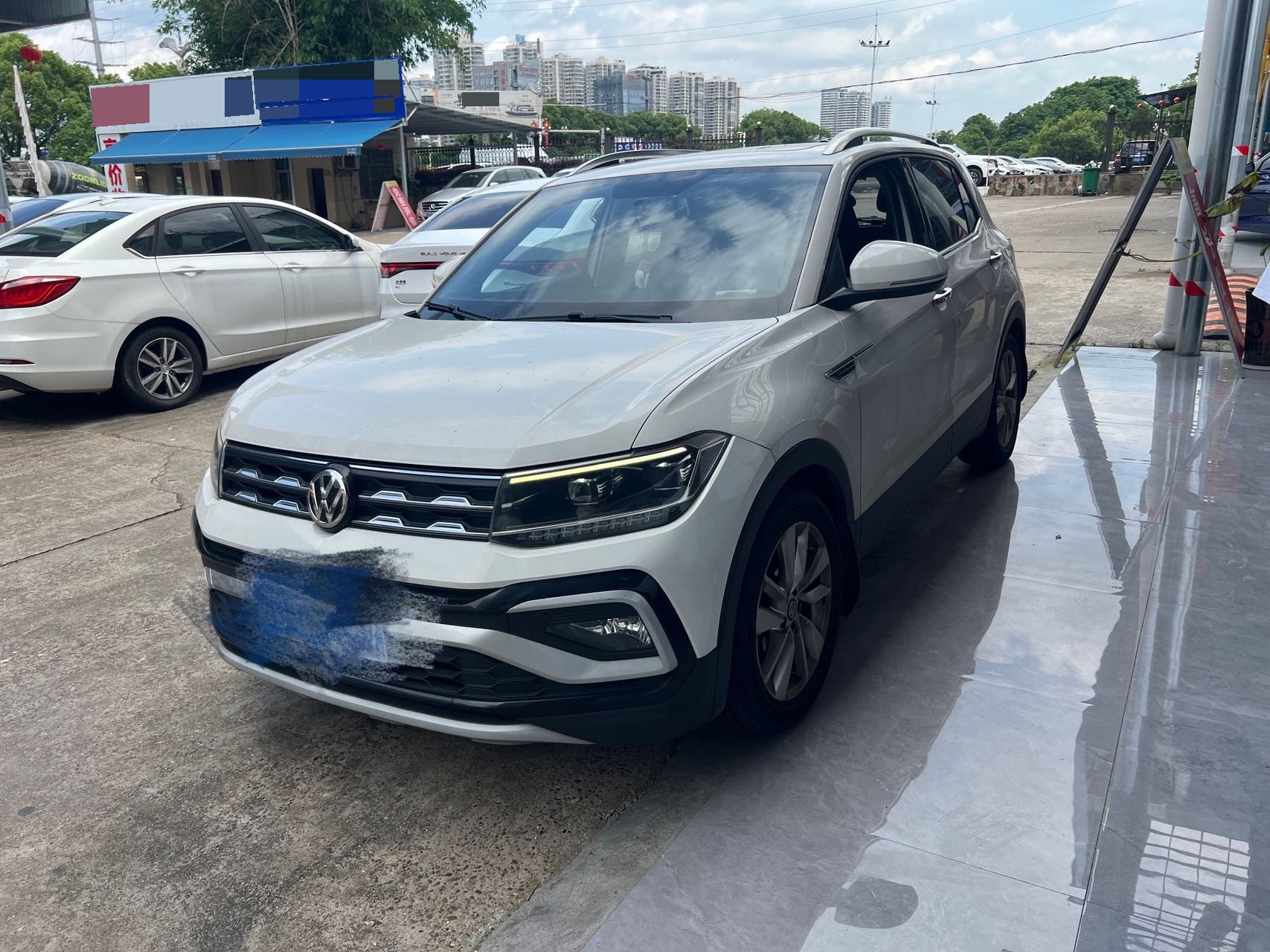 Volkswagen T-Cross 2020 Volkswagen T-Cross 2020 car image