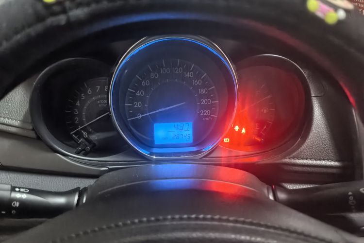 Toyota Vios 2015 car image #12