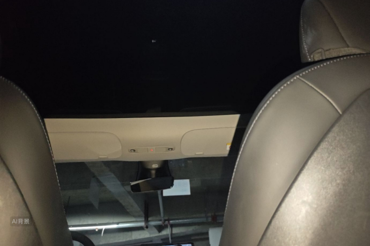 Tesla Model Y 2021 immagine di auto #20