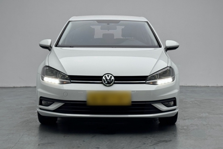 Volkswagen Golf 2018 car image #7