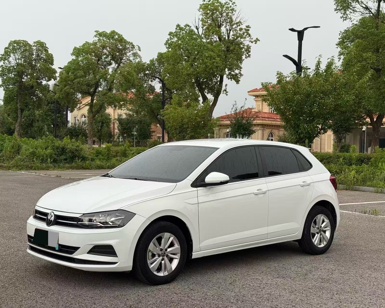 Volkswagen Polo 2023 car image 