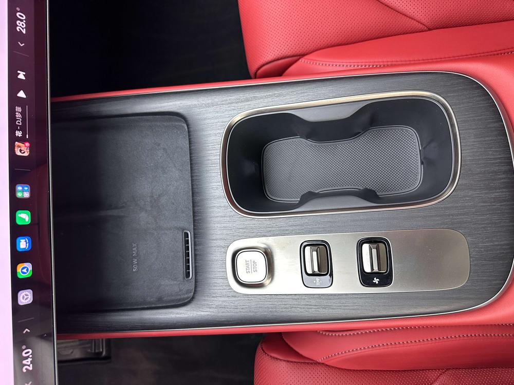 2025 car image #17