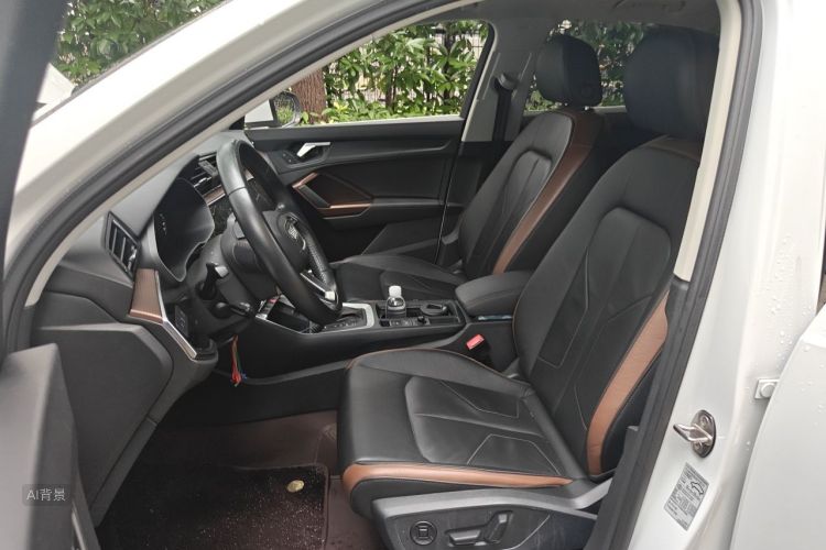 Audi Q3 2021 immagine di auto #17