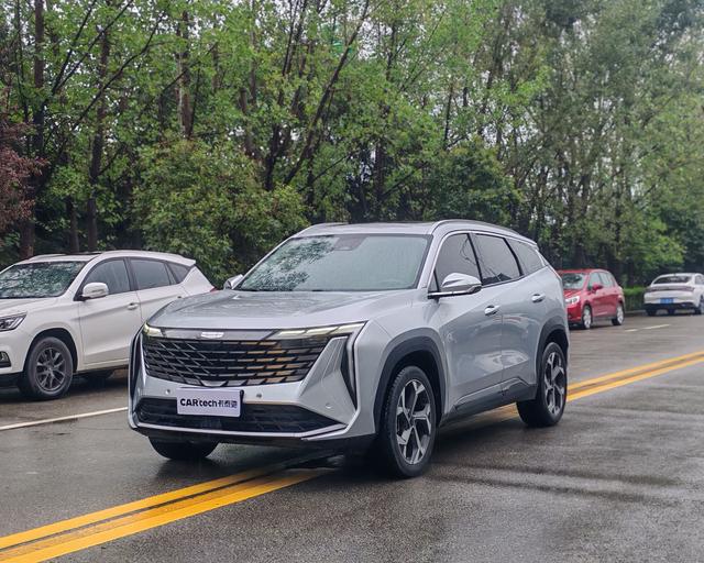 GEELY Boyue L 2023 car image #10