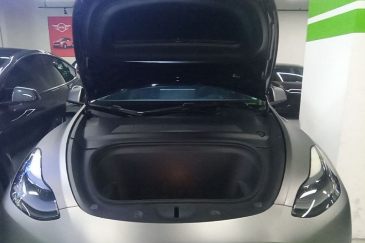 Tesla Model Y 2021 car image #20