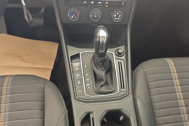 Volkswagen Lavida 2021 car image #14