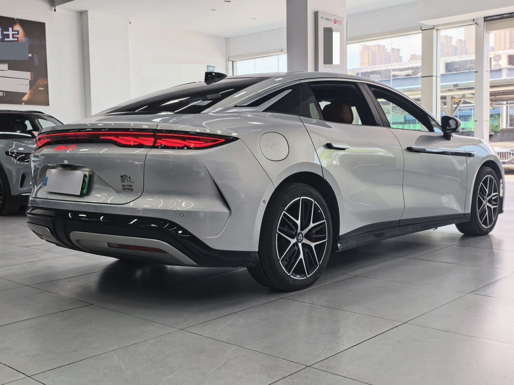 BYD HanL 2025 imagem de carro #7