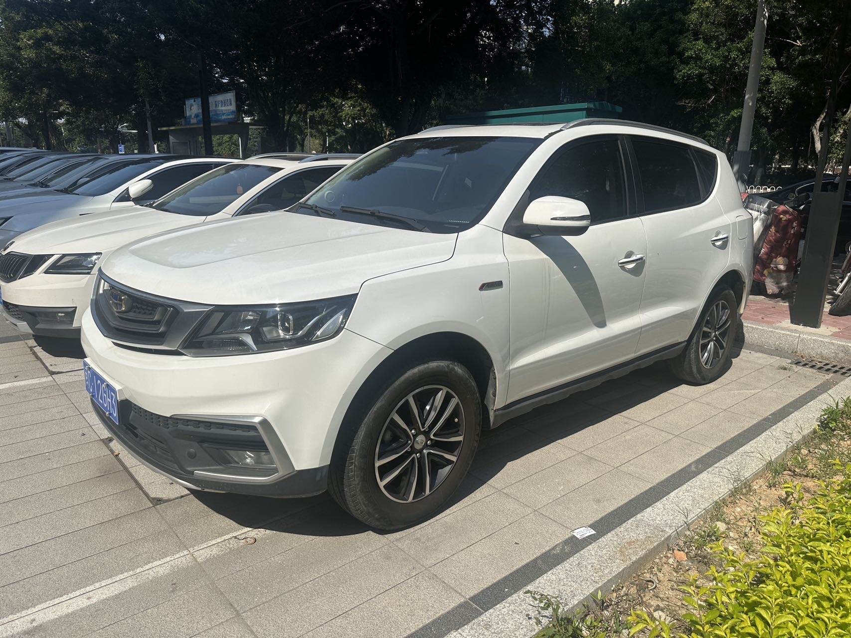 GEELY Emgrand GS 2018 GEELY Emgrand GS 2018 صورة سيارة