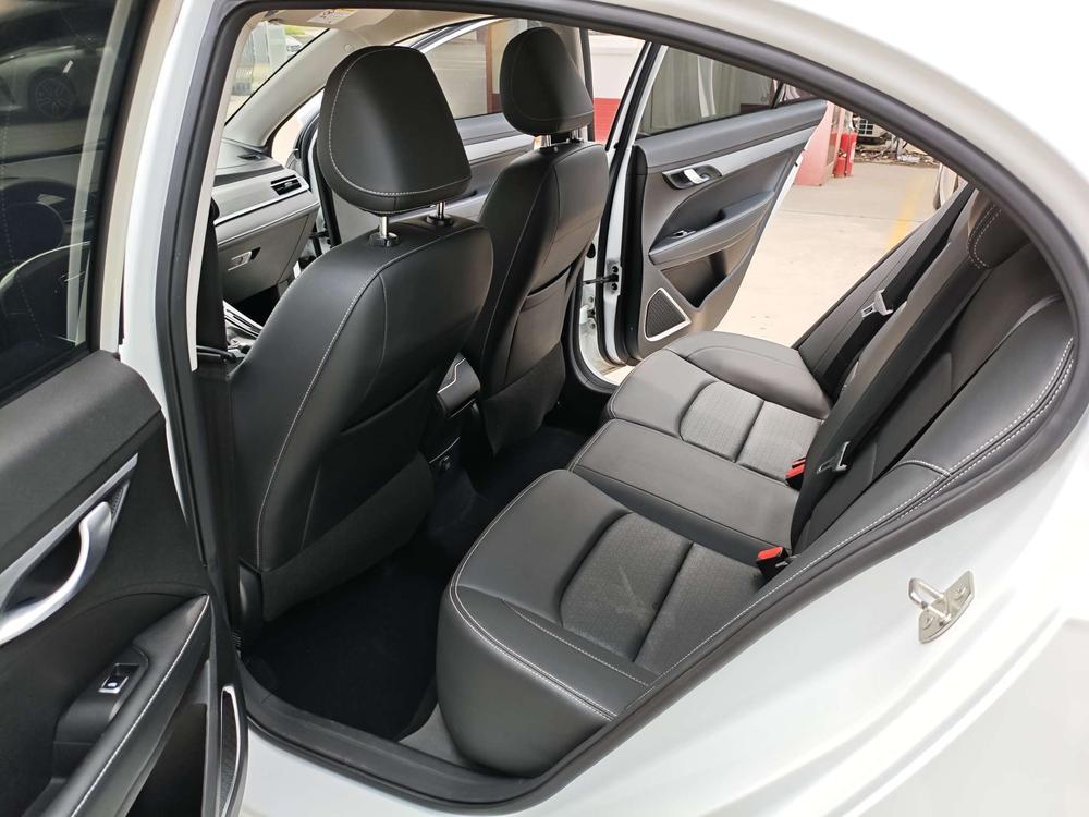 GEELY Emgrand 2021 #13 GEELY Emgrand 2021 car image #13