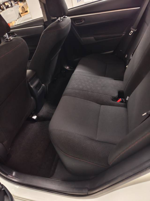 Toyota Corolla 2018 car image #6