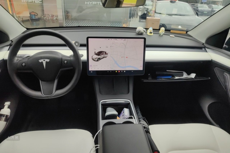 Tesla Model Y 2021 #11 Tesla Model Y 2021 car image #11