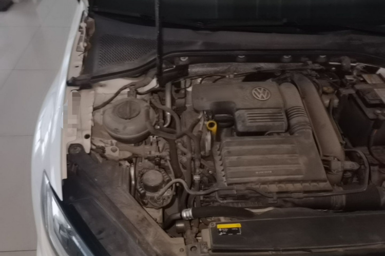 Volkswagen Golf 2019 car image #28
