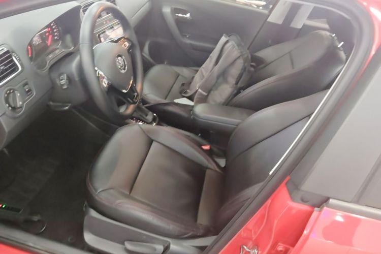 Volkswagen Polo 2016 #19 Volkswagen Polo 2016 car image #19