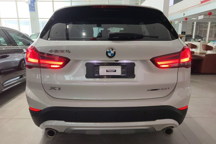 BMW X1 2022 #6 BMW X1 2022 car image #6