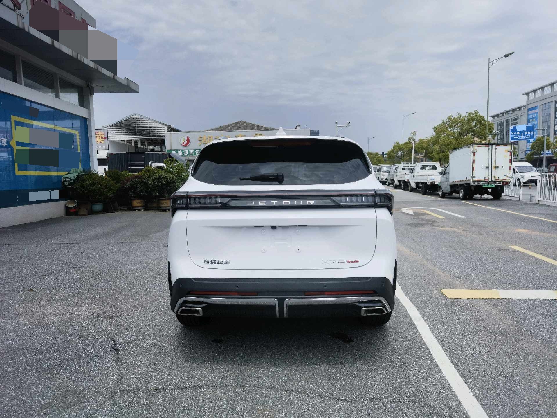 Jetour X70 PLUS 2024 car image #7