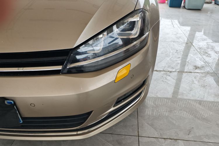 Volkswagen Golf 2015 car image #23