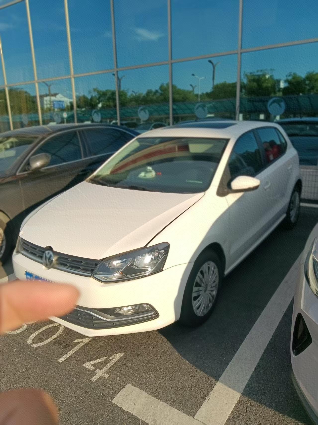 Volkswagen Polo 2017 Volkswagen Polo 2017 car image