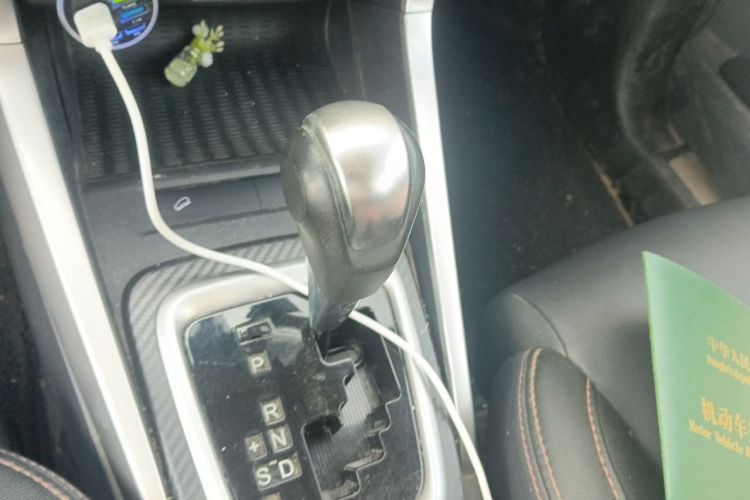 BYD Yuan 2018 #14 BYD Yuan 2018 car image #14