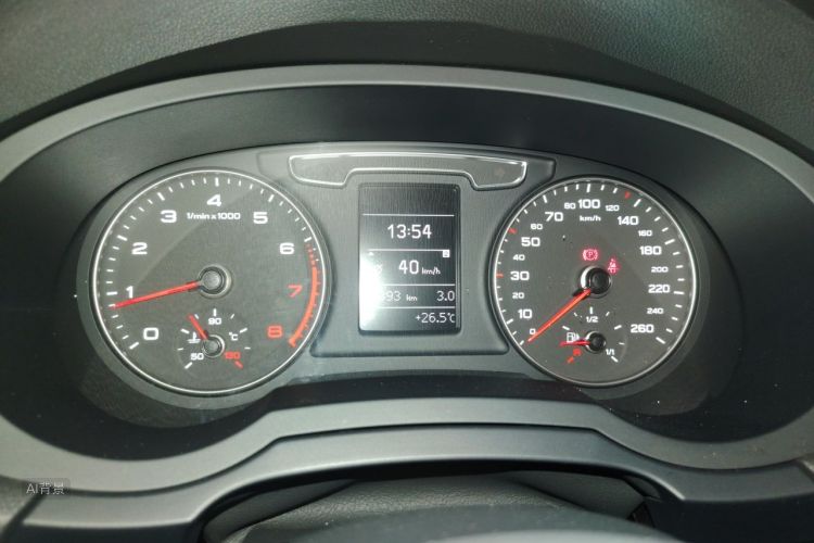 Audi Q3 2019 #13 Audi Q3 2019 car image #13