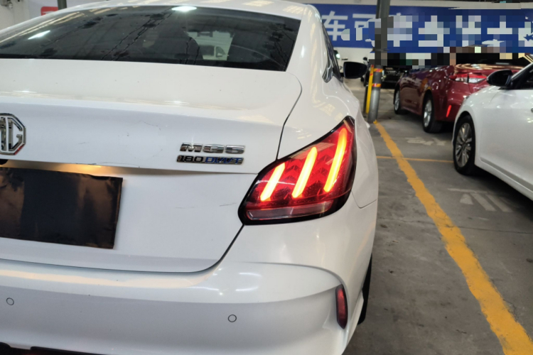 MG 5 2022 image de voiture #8