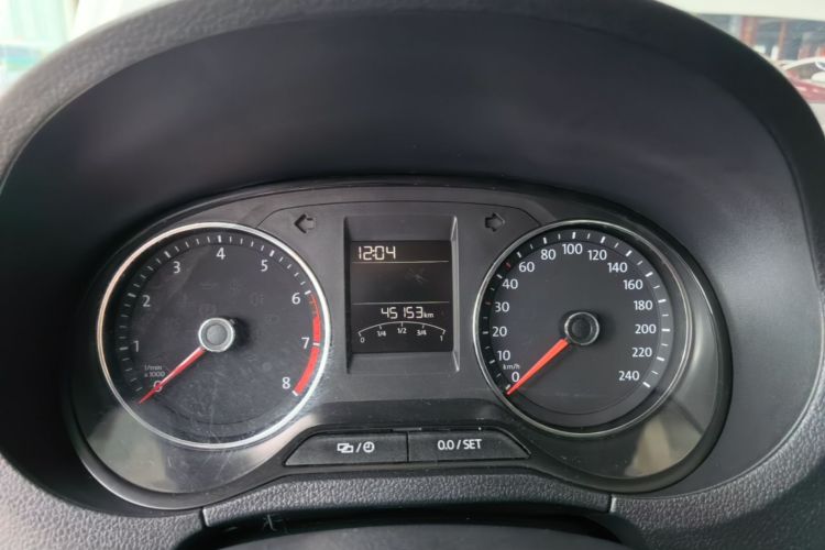 Volkswagen Polo 2019 car image #12