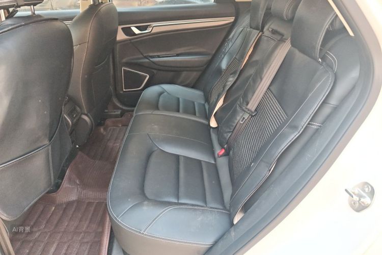 GEELY Emgrand GS 2018 car image #19