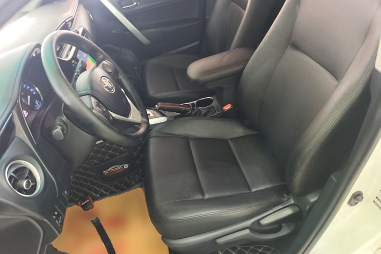Toyota Corolla 2019 immagine di auto #15