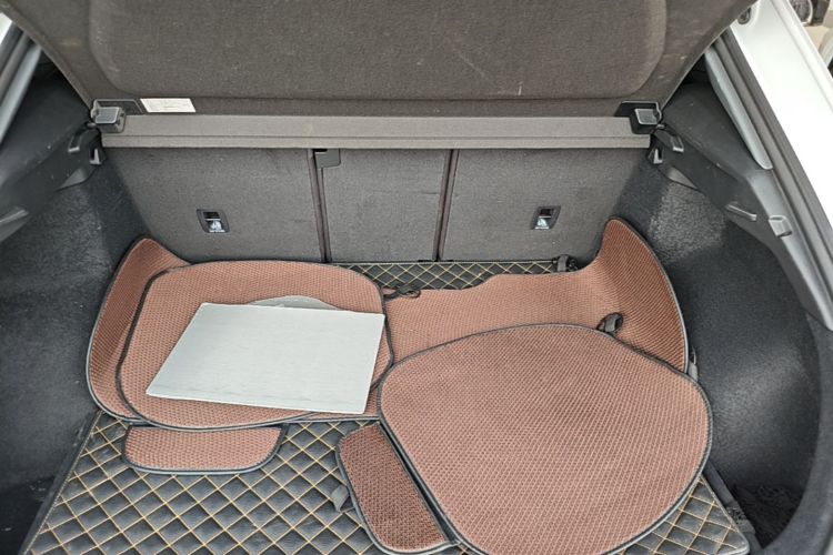 Audi Q3 2025 immagine di auto #19