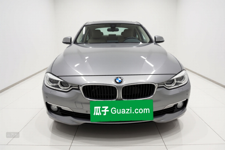 BMW 3 Series 2018 car image #3