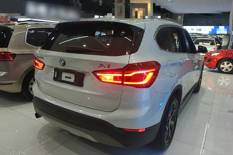 BMW X1 2017 #7 BMW X1 2017 car image #7
