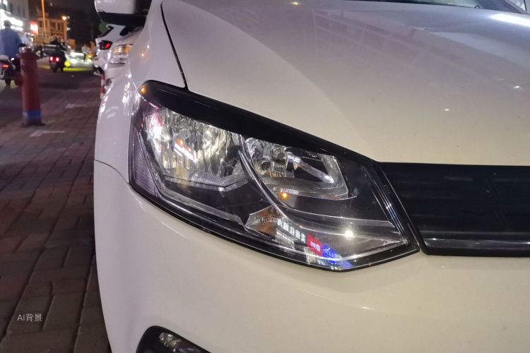 Volkswagen Polo 2016 car image #8