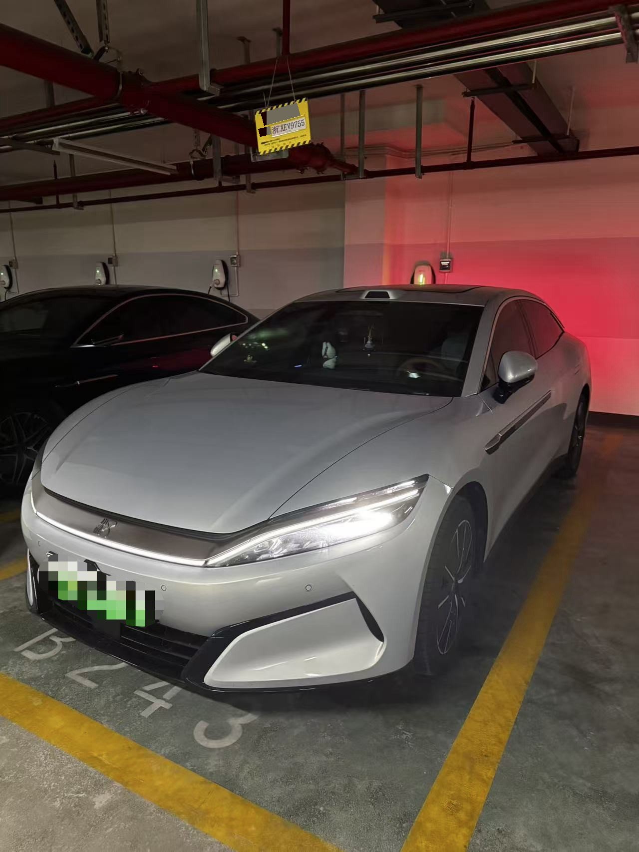 BYD HanL 2025 car image 